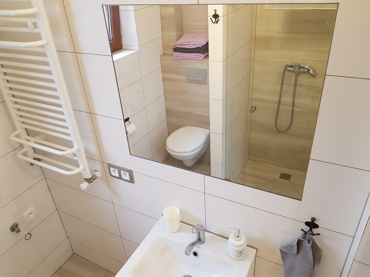 Wrzosowe Wzgorze Apartamenty Chęciny 外观 照片